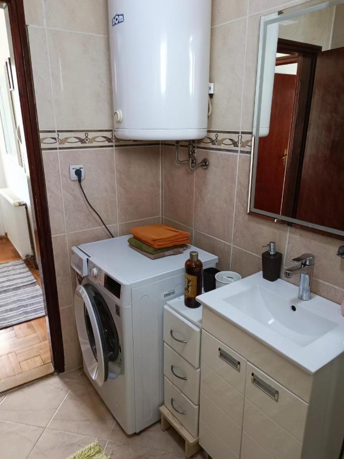 Serbian Home With Garden Krnjaca Εξωτερικό φωτογραφία