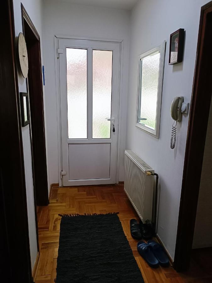 Serbian Home With Garden Krnjaca Εξωτερικό φωτογραφία