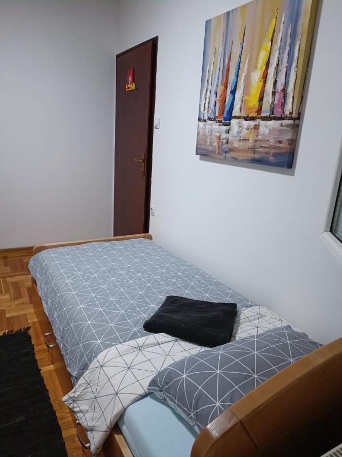 Serbian Home With Garden Krnjaca Εξωτερικό φωτογραφία